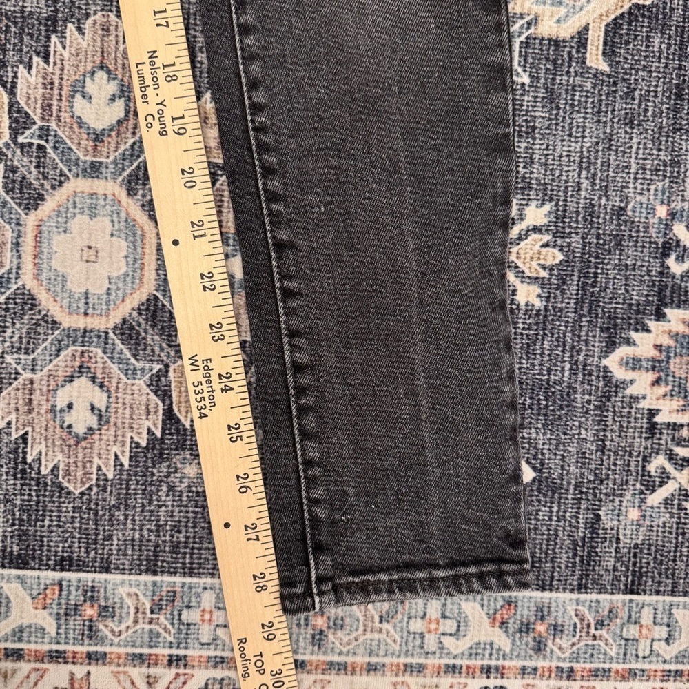 Levi’s Women’s 711 Skinny Distressed Black Denim Jeans Size 28 - Picture 14 of 14